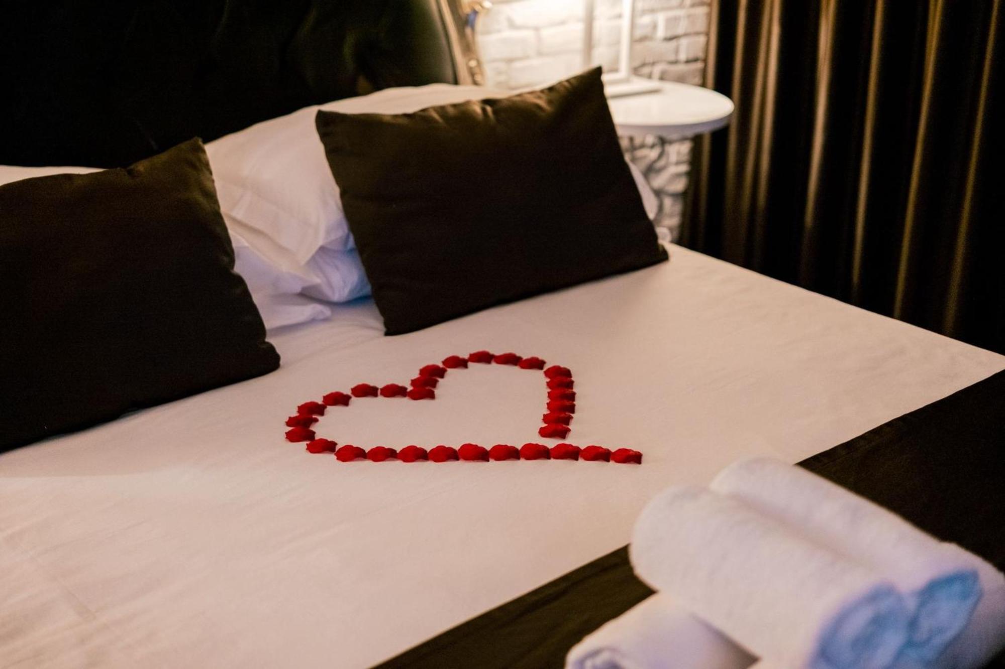 Suitefrattini Private Spa โรม ภายนอก รูปภาพ